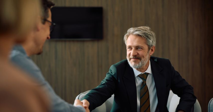 What Does A Business Broker Do?